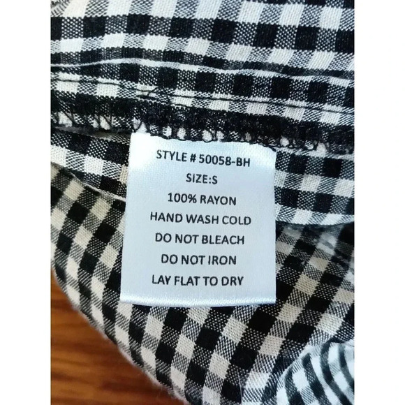 Böhme Women's Size Small Black Gingham Shorts With Pockets - Picture 3 of 10